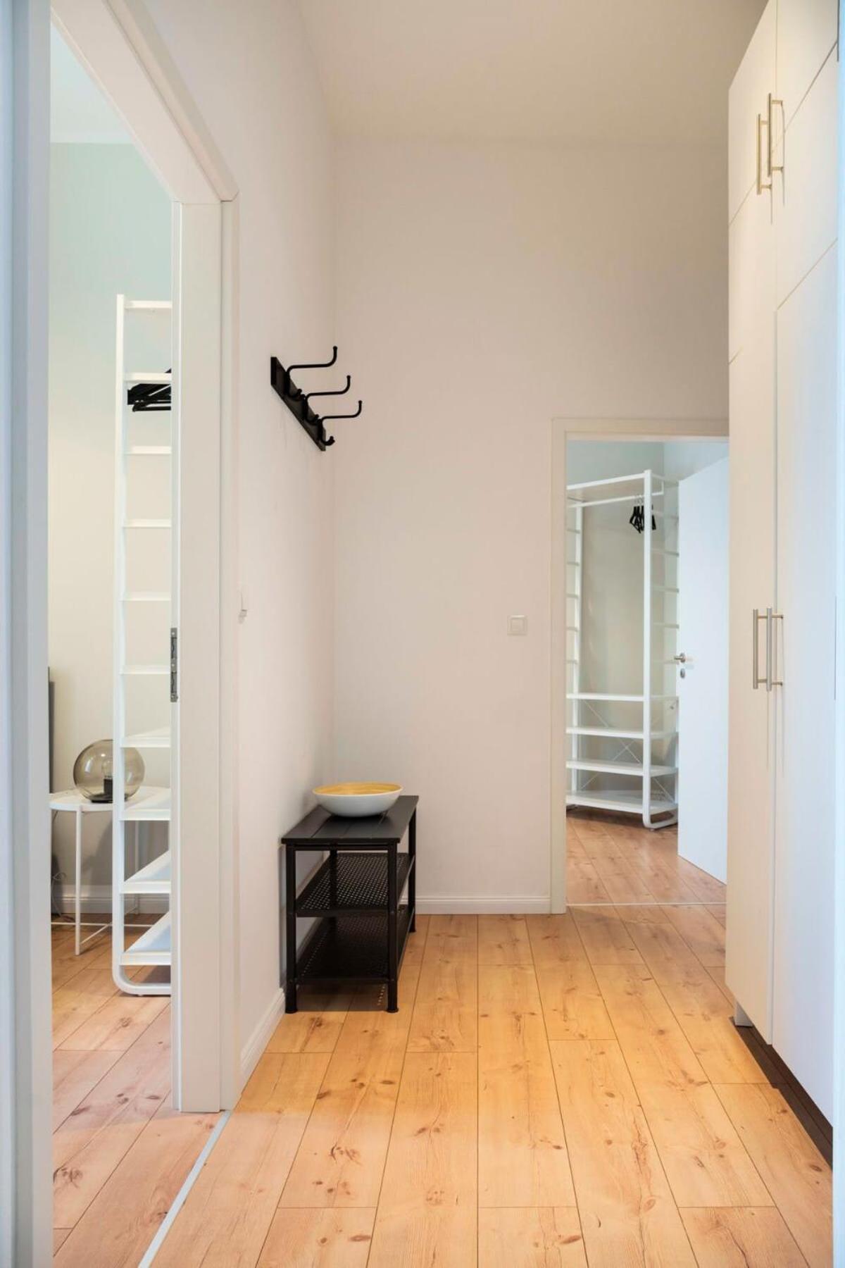 Kudamm Plus Ac Plus Selfcheckin Plus Free Street Parking Berlin Exterior photo