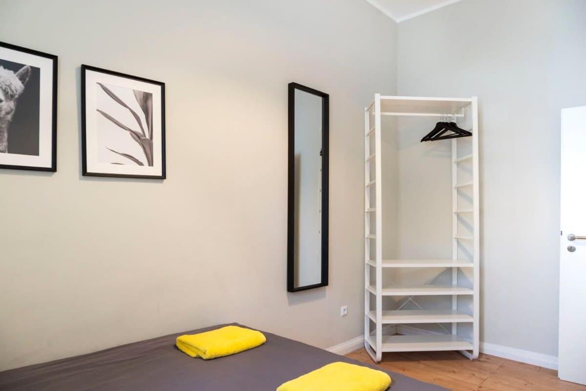 Kudamm Plus Ac Plus Selfcheckin Plus Free Street Parking Berlin Exterior photo