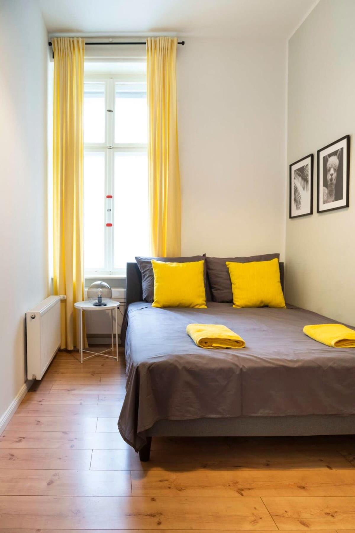 Kudamm Plus Ac Plus Selfcheckin Plus Free Street Parking Berlin Exterior photo
